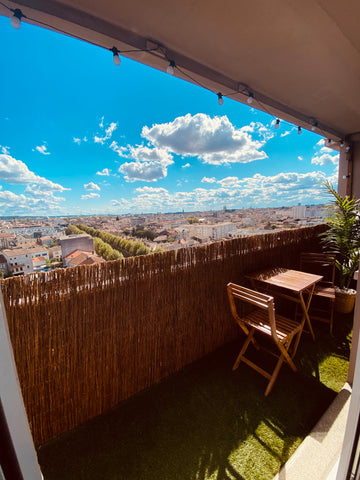 Logement de 40 M2 avec vue imprenable à 180 degrés sur Bordeaux au dernier étage Saint-Sulpice-et-Cameyrac, France Joli T2 avec parking et terrasse vue imprenable Entire rental unit vacation rental 680073157225522272