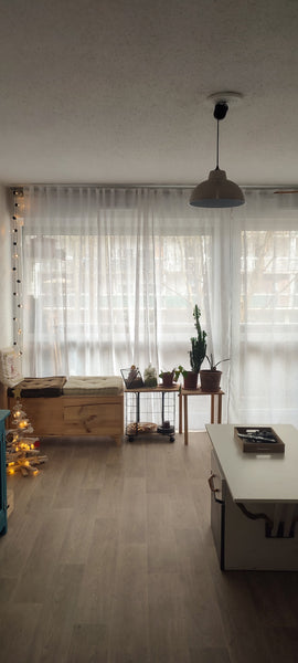 Hello,<br /><br />I make available the second bedroom of my 70m² apartment.<br / Bordeaux, France Chambre meublée proche rocade et commerces Private room in condo vacation rental 47479685