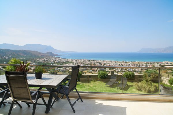 Relax with the whole family at this peaceful place to stay.<br />The place is ve Chania, Greece Luxury 3-bedroom home in Kissamos Entire home vacation rental 606156766131164320