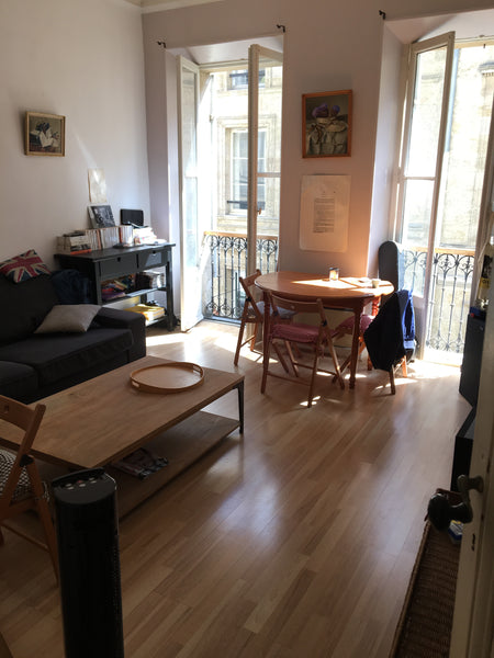L'appartement fait 60 m2.<br />Au cœur de Bordeaux, et surtout collé à la superb  Appartement 60m2 lumineux plein centre Entire rental unit vacation rental 20703573