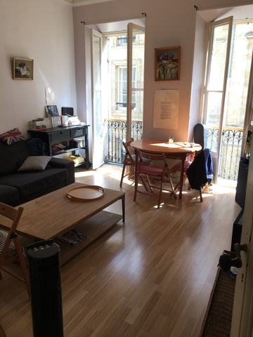 L'appartement fait 60 m2.<br />Au cœur de Bordeaux, et surtout collé à la superb  Appartement 60m2 lumineux plein centre Entire rental unit vacation rental 20703573