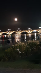 L'appartement est situé à Bordeaux -Centre, au sein du "Triangle d'Or" bordelais Bordeaux, France Canapé lit(clic-clac d'appoint  chez l'habitant) Shared room in condo vacation rental 35881316