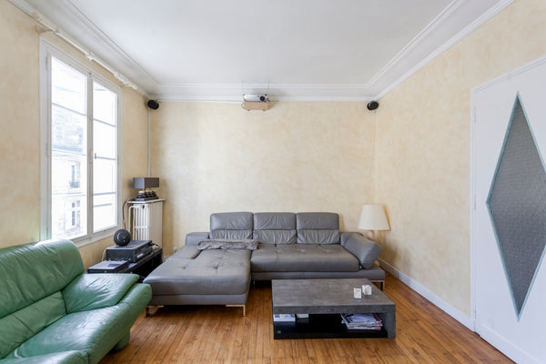 In a big city house where we live at four mates close to all facilites and a par Bordeaux, France A lovely independant room Private room in home vacation rental 5926305