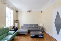 In a big city house where we live at four mates close to all facilites and a par Bordeaux, France A lovely independant room Private room in home vacation rental 5926305