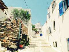 If you want to experience the Greek Summer, right in the heart of captivating Na Athens, Greece In the Heart of Naousa! Feel the Pulse Of Summer! Cycladic home vacation rental 3081647