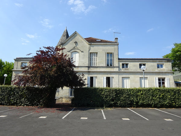 Joli studio meublé de 26 m² à Talence dans une élégante résidence sécurisée. Vou Beaupuy, France Joli studio Talence proche Tram B Entire condo vacation rental 48236479