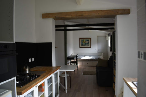 Studio de 30m² ,  idéal pour deux personnes, une troisième pour séjours courts.   Studio de plein pied indépendant (30m²) Entire townhouse vacation rental 42293447