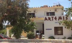 Enjoy local hospitality at it's best!<br />Located at the best  point with fanta Chania, Greece Hotel Artemis Rooms Room in hotel vacation rental 653920114799001537