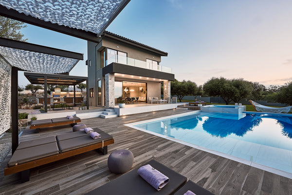 Carpos Villa  is  managed by 