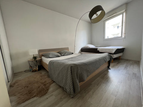 Si vous souhaitez être loger au cœur de Bordeaux, dans un cadre agréable et fonc  Appartement fonctionnel Bordeaux centre Entire rental unit vacation rental 718853236296194138