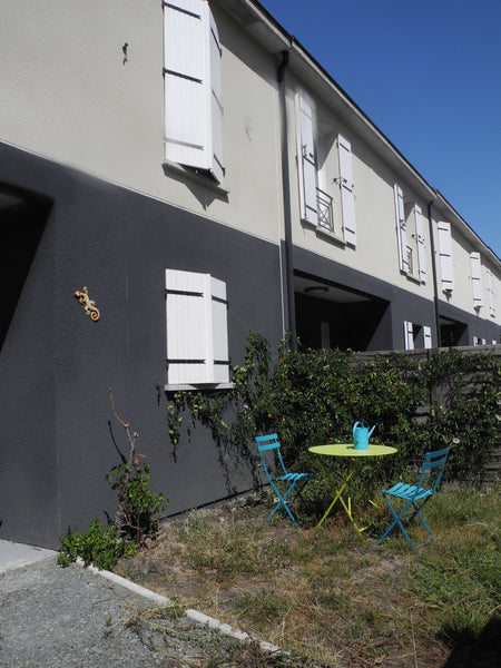 Maison de ville (95m2), basse consommation, avec un jardin entièrement clos à l' Bègles, France Maison entière tout près de Bordeaux centre Entire townhouse vacation rental 20734169