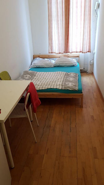 Von dieser zentral gelegenen Unterkunft aus seid ihr in Nullkommanichts an allen  Cozy room next to downtown & Westbahnhof, metro U6 Private room in rental unit vacation rental 709998506276264712