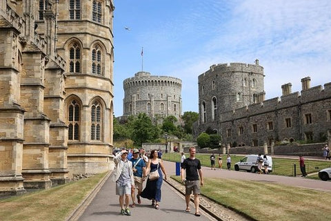 Windsor Stonehenge & Salisbury Executive Luxury vehicle Private Tour  Private Tours and Travel Guide Europe London CITY London Destination Tour Europe London CITY London