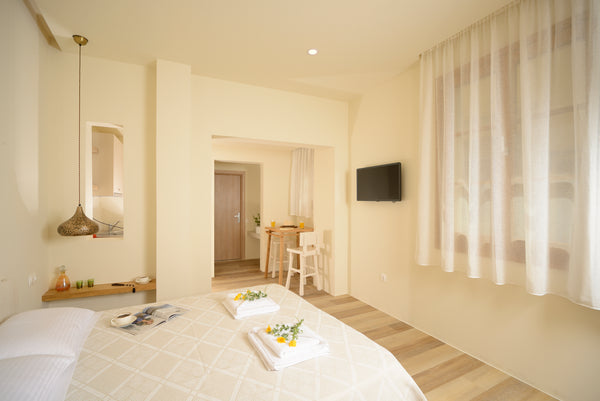 VERANDA ROSSA, an 11 independent suites complex which are situated in two contig  Rossa Premium Suite 6 Entire rental unit vacation rental 46229286