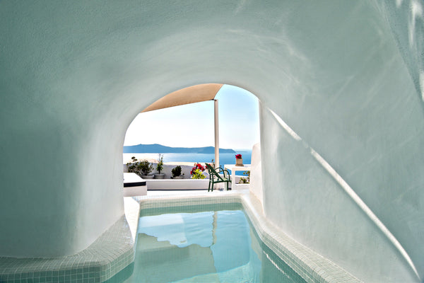 Revelis Canava is a beautiful cave style villa situated right in the center of F Thera, Greece Revelis Canava Room in serviced apartment vacation rental 16357639
