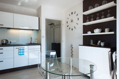 Fully furnished modern apartment, 6 minutes to the center, equipped kitchen, WI- Prague, Czechia NEW/ FURNISHED/ 6 MINUTES TO CENTER Entire rental unit vacation rental 9839921