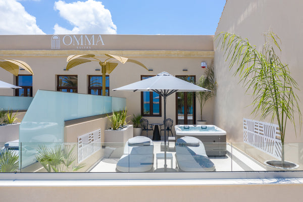 Omma Suites is a complex of 5 beautiful suites ideally located on the beach prom Rethimnon, Greece Omma 1-Seafront Suite for 2,Jacuzzi,Rethymno Private room vacation rental 680729661454234706