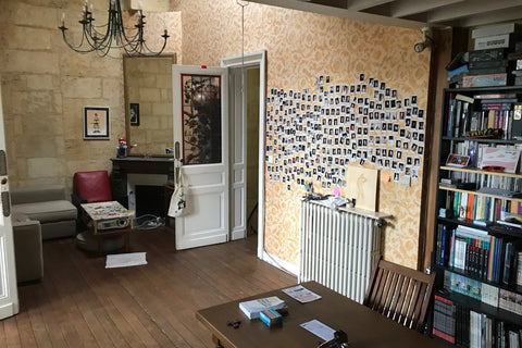 Chambres privées dans un grand appartement proche du centre de Bordeaux.<br />Id Bordeaux, France Chambres dans un grand appartement bordelais Private room in rental unit vacation rental 22964068