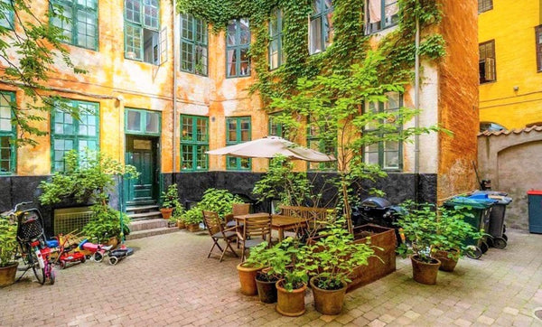 Live the real Copenhagen experience in a wonderful protected building from the 1 Copenhagen, Denmark Centrally located 2 bedroom in protected building Entire condo vacation rental 52985574
