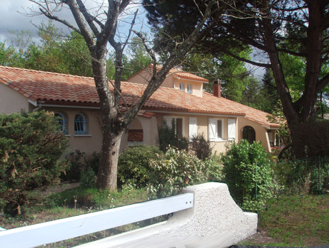 Notre Gîte "Le Lagon Bleu" de style provençal peut accueillir de 1 à 6 personnes Saint-Aubin-de-Médoc, France Gîte provençal " Le Lagon Bleu " Entire guest suite vacation rental 20800073