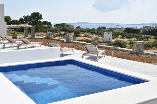 Newly built this small one bedroom house is fully equipped to make sure that you  Two Bedroom sea view House with Jacuzzi Cycladic home vacation rental 37135900