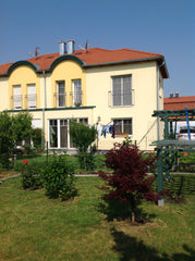 A new two story house with more than 600 m2 garden in a very quiet and green sur Vienna, Austria New house; only 30 minutes from Vienna Centre Entire home vacation rental 20025417