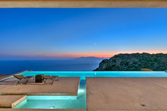 Mylo Villa is located on a secluded spot on the island of Ios, just a 2 minute d Paris, France Entire Mylo Villa, 5 Bedrooms Entire villa vacation rental 28162201