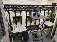 Apartment with 1 room and 1 living room, really close to the louvre museum, Pala Paris, France APART LOCATED IN HISTORIC PARIS (LOUVRE MUSEUM) Entire rental unit vacation rental 24405281