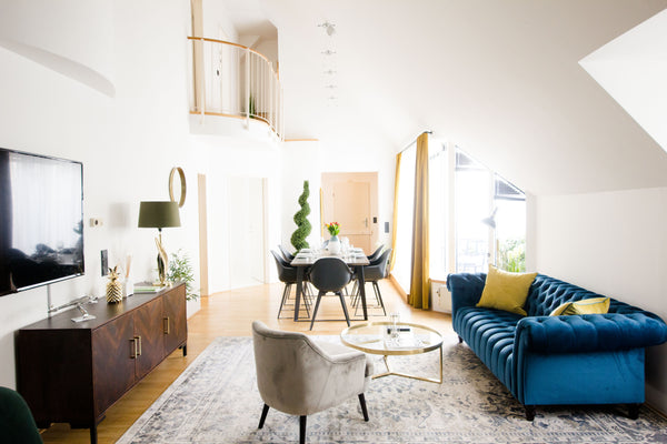 Luxurious apartment  next to the Vienna State Opera  and  the famous 
