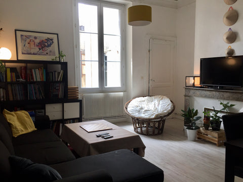 T3 de 100m2 situé dans l'hyper centre de Bordeaux, immeuble ancien. Deux chambre Bordeaux, France Grand appartement 100m2 (T3) en plein cœur de Bdx Entire rental unit vacation rental 37772556