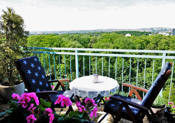 Cozy studio in popular location of Prague, Vinohrady, ideal for couple, with fre  Panoramic View, 9 min. from center Entire rental unit vacation rental 12059330
