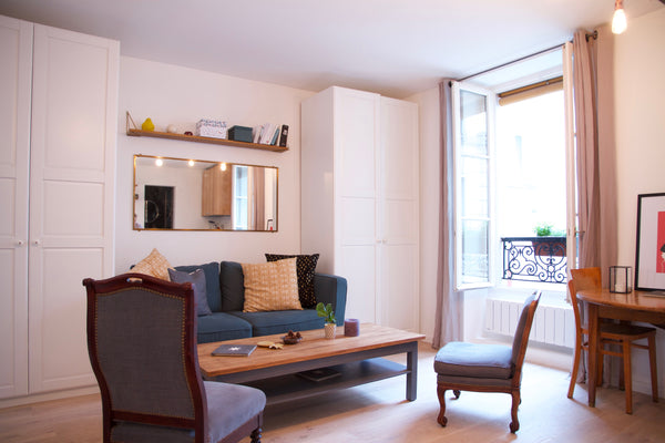 Superbe appartement, idéal pour un couple ou une personne en solo.<br /><br />Vo Paris, France Bel appartement au coeur du 10ème Entire rental unit vacation rental 24280437