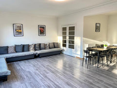 Vanuit deze centraal gelegen ruimte ligt alles voor de hele groep binnen handber Antwerp, Belgium Central Park apartment Entire serviced apartment vacation rental 690362547124714576