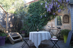 Notre maison n'a pas été louée depuis 2 ans car nous y avons effectué des travau Bordeaux, France Maison de ville avec jardin Entire home vacation rental 6525138