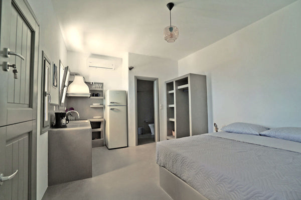 Our brand new rooms are ideal for visitors who want to relax, to enjoy Greek hos Greece Armenaki Katikies1 Entire condo vacation rental 44316596