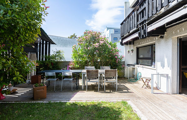 Located a few minutes from the tram, 15 min from Bordeaux city centre, my apartm Marmande, France Appartement avec jardin/terrasse Entire rental unit vacation rental 44106310