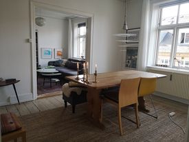 cosy city apartment (90 m2) with balcony,  living room & dining room en suite, b Copenhagen, Denmark Vesterbro, 2 beds, balcony, quiet & central Entire rental unit vacation rental 18262960