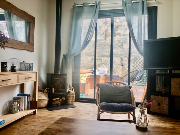 Appartement T3 Confortable et Cocooning dans le centre de Bordeaux . <br />L'App  Appartement Bordeaux Centre avec terrasse ! Entire rental unit vacation rental 49767811