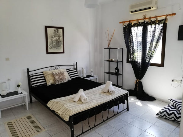 The apartment is located 5 klm. from the sea and have beautiful sea view.<br />T Rethimnon, Greece villa stefania room 1 Room in boutique hotel vacation rental 13244353