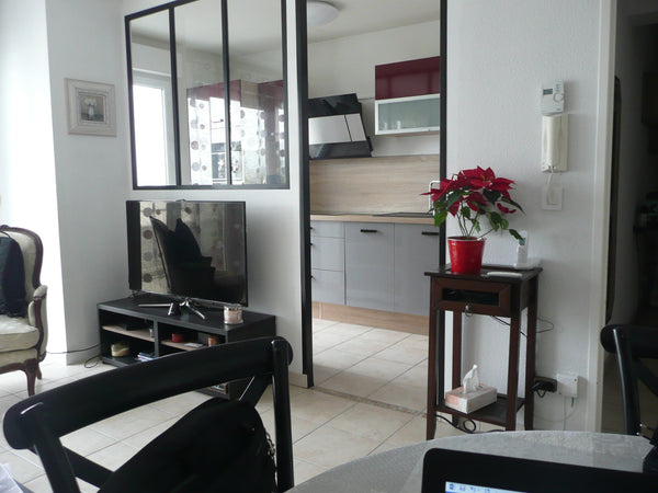 Appt spacieux et lumineux avec parking sécurisé à 20 mn du centre de Bordeaux (B Bordeaux, France Bordeaux Cauderan spacieux appt terrasse et balcon Entire condo vacation rental 37241057