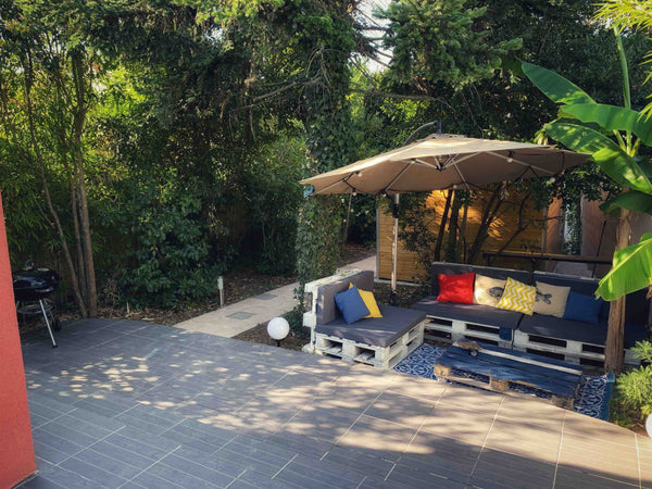 Famille uniquement ! Maison, idéalement située, à 10 mn de Bordeaux Centre en vé Bordeaux, France Bordeaux / Maison de ville avec grand jardin Entire home vacation rental 36871107