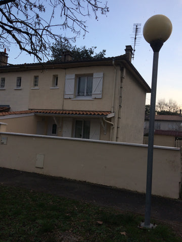 Nous louons notre maison dans un quartier calme de Pessac proche toutes commodit Paris, France Maison au calme avec jardin à 15 min Bordeaux Entire home vacation rental 25023934