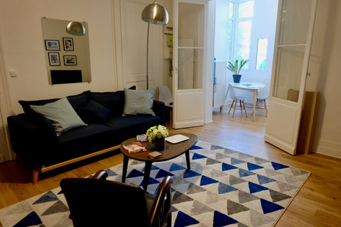 Grand T2 rénové au coeur du quartier commerçant de la Barrière du Médoc<br />Le  Lège-Cap-Ferret, France Appartement sur cour/jardin au Bouscat Entire rental unit vacation rental 28805658