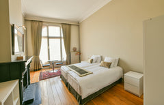 Private bedroom with 2 twin beds. <br />Common bathroom (with 2 showers), 2 toil Brussels, Belgium Traditional Belgian Room with Balcony B Private room in guesthouse vacation rental 25007421