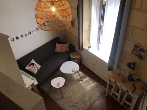 Joli studio de l'hypercentre ville , dans une belle rue pavée typique de Bordeau Pompignac, France joli studio dans le coeur de bordeaux Entire rental unit vacation rental 43574262