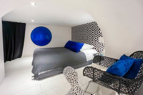 Architect's studio with private patio for 2 people in the heart of the city<br /  Architect's studio for 2 people in the heart of Entire rental unit vacation rental 49459765