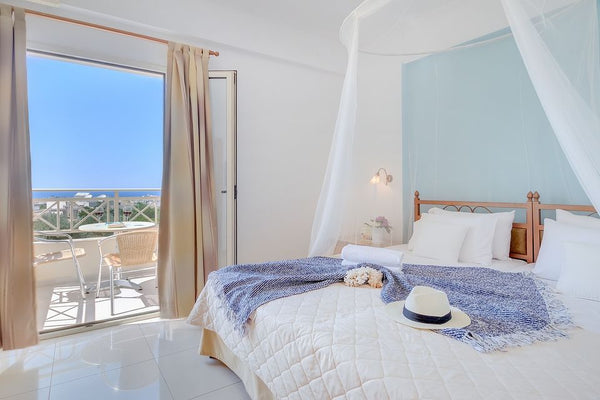 Superior Studios (3 persons) follow up the standards of Superior Studios (2 pers Malia beach, Greece Deluxe Superior Studio Side Sea View Shared Pool + BB Room in hotel vacation rental 21019333