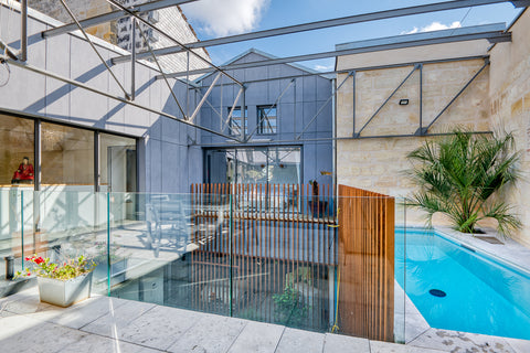 LOFT lumineux en plein centre de BORDEAUX vous accueille avec la possibilité de  Bordeaux, France Magnifique LOFT de 250 m2 BORDEAUX CENTRE Entire home vacation rental 44219400