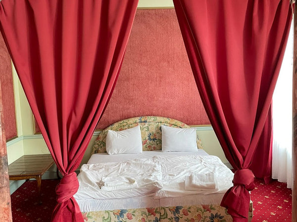 It is one of the old hotels of vienna where the traditional viennese style is li  Hotel Raimundhof - Suite Room in hotel vacation rental 53373528