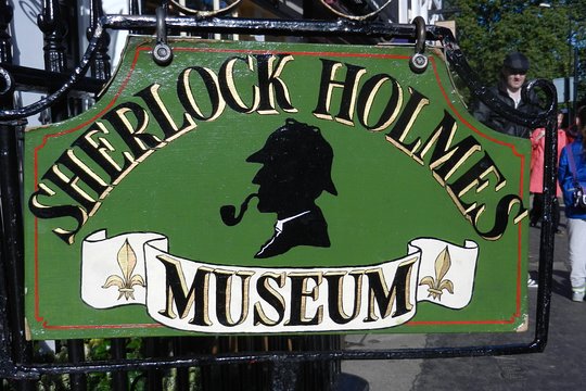 Sherlock Holmes Museum & See London's Top Sights Walking Tour Private Tours and Travel Guide Europe London CITY London Destination Tour